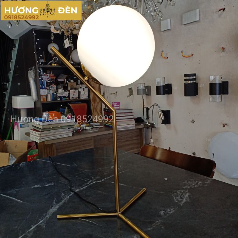 Đèn bàn chính hãng DBK02A